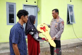 Polda Babel resmikan rumah hasil bedah rumah untuk warga Pangkalpinang