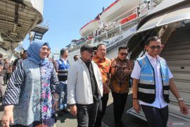 Kunjungan kerja Komisi XI di Surabaya