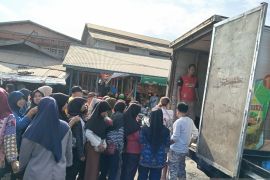 Pemkot Padang jual Minyakita di bawah HET untuk bantu masyarakat