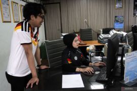 ASN Pemkot Malang kenakan jersi peserta Piala Dunia saat jam kerja