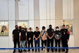 Indonesia deports three Chinese nationals over visa fraud
