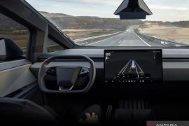 Tesla gulirkan perangkat lunak Full Self-Driving Supervised V14