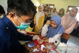 CKG di Pesantren An-Nur bantu santri deteksi dini kondisi kesehatan