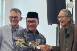 Anhar Gonggong : Bukittinggi Kota Perjuangan dalam kenyataan kedaruratan Republik Indonesia