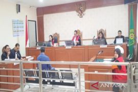 Polhukam kemarin dari sidang penggelapan hingga unjuk rasa