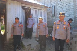Polda-Sulteng canangkan program bedah rumah sambut Hari Bhayangkara