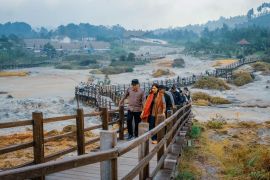 Dieng asked to improve tourism services ahead of school holiday