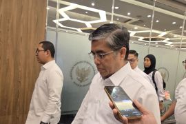 Menaker pastikan pemerintah pantau potensi PHK di sejumlah perusahaan
