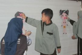 Cegah kekerasan anak sejak dini, KKN FIK UMS edukasi area privasi tubuh di TPA Al-Hikmah