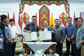 Adhyaksa FC-Pemprov Kalteng resmi bekerja sama kembangkan sepakbola daerah