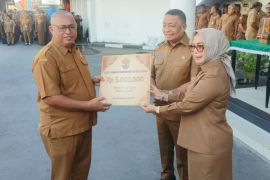 Pemkot Ambon dorong warga mengolah sampah jadi produk bermanfaat bernilai ekonomi