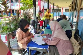 Hari pertama SPMB di Mataram berjalan lancar