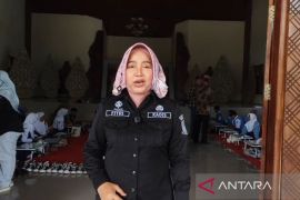 Kabupaten Cirebon gencarkan edukasi kenalkan seni lukis kaca