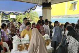 Bulog Batam percepat penyaluran bantuan pangan untuk 79 ribu penerima