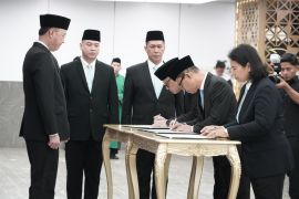 Dirjen Imigrasi lantik Kakanwil Imigrasi Jabar dan Kepala Kantor Imigrasi Jakbar