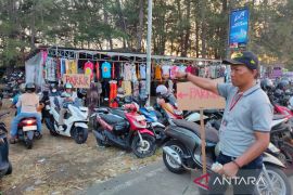Pemkot Bengkulu sanksi oknum tarik parkir mahal di Festival Tabut