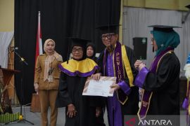598 lansia lulus Program Sekolah Lansia di Kabupaten OKU