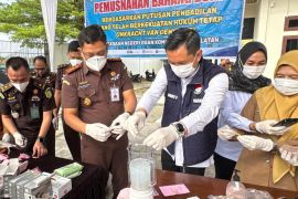 Kejari OKU Selatan musnahkan barang bukti tindak pidana narkoba