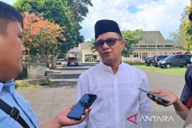 Tingkatkan keselamatan, KAI pasang 2 pintu lintas kereta Rejang Lebong