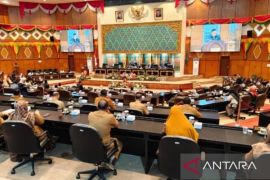 Kanwil Kemenkum Riau hadiri Rapat Paripurna DPRD Provinsi Riau bahas tiga Ranperda prioritas