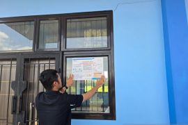 PLN UPT Pekanbaru edukasi siswa SMA Negeri 17 Pekanbaru tentang bahaya beraktivitas di sekitar tower SUTT 150 kV
