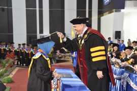 Wisuda angkatan 135 Untad, Rektor dorong lulusan jadi pelopor kelestarian lingkungan