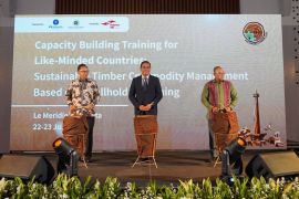 Kemenlu-IPB-LDKPI selenggarakan pelatihan pengelolaan kayu berkelanjutan diikuti peserta dari 16 negara