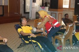 Polres Muba kumpulkan 79 kantong darah melalui kegiatan bakti sosial