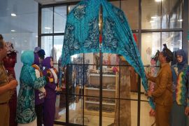 Wakil Bupati Kotabaru resmikan galeri Dekranasda