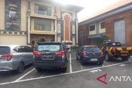 KPK memeriksa enam orang kasus izin tinggal WNA di Denpasar