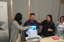 ASUS kenalkan laptop bisnis ExpertBook Ultra di Semarang