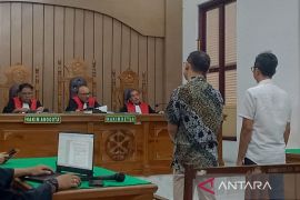 Hakim Tipikor Medan vonis bervariasi dua terdakwa korupsi proyek DJKA