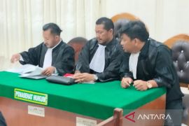 PH sebut dakwaan JPU terhadap eks Kadis PMD Samosir cacat hukum, ajukan perlawanan