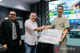 BPJS Ketenagakerjaan Bekasi Cikarang serahkan manfaat MLT guna wujudkan rumah impian