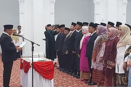 30 Pejabat Administrator dan Pengawas serta 23 Kepala Sekolah Bukittinggi dilantik