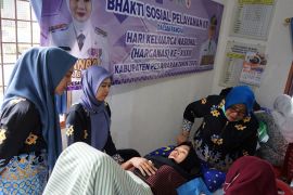 Pelayanan KB gratis memperingati Hari Keluarga Nasional