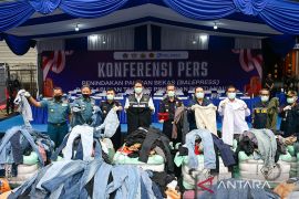Tak diserap industri, Purbaya pilih memusnahkan balpres