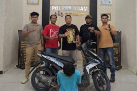 Polres Agam tangkap DPO pencurian sepeda motor sejak 2025 (Video)