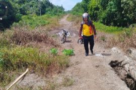 Perbaikan jalan Camba-Soren terkendala status kawasan hutan