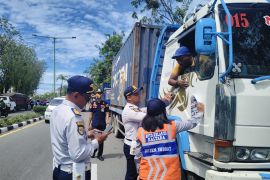 Ratusan Kendaraan Angkutan Barang Terjaring Razia Karena Melanggar KIR