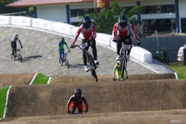Race pertama Banyuwangi BMX Supercross
