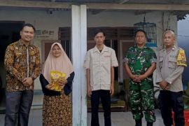 Peserta PKN LAN RI salurkan 100 liter minyak ke warga