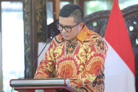 M Saleh minta perbaikan jalan Pantura Barat dipercepat