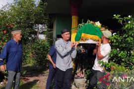 Guru Laskar Pelangi Ibu Muslimah tutup usia