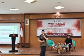 Walkot Yogyakarta dorong mahasiswa UMY bebas finansial sebelum usia 50 tahun