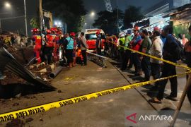 Cerita evakuasi bocah terjebak empat jam di lubang proyek Tebet
