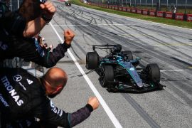 Pembalap Russell taklukkan panas GP Austria untuk kejar Antonelli