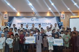 YBM PLN UID Kalbar gelar khitan sehat gratis bagi 139 anak