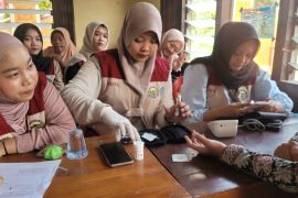 KKN FIK UMS edukasi hipertensi dan gelar cek kesehatan gratis