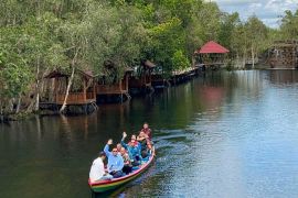 Transformasi Danau Shuji Muara Enim: Dari tempat sampah jadi desa wisata